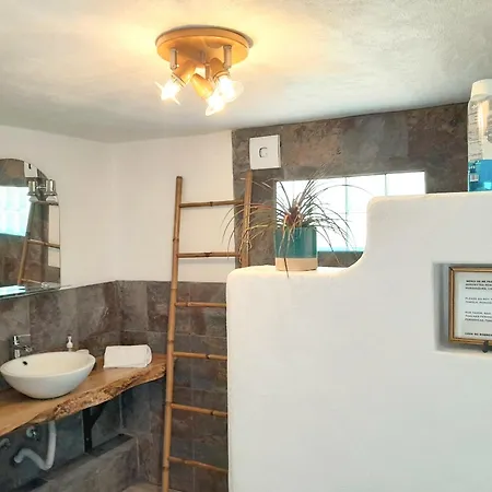 Prázdninový dům Charming House In With Private Garden Figueira da Foz