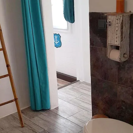 Charming House In With Private Garden * Figueira da Foz