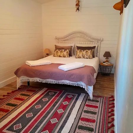 Charming House In With Private Garden