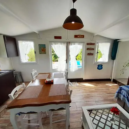 Charming House In With Private Garden *