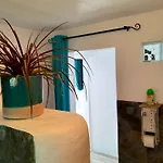 Charming House In With Private Garden *