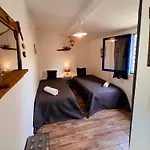 Charming House In With Private Garden *