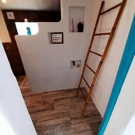 Feriehus Charming House In With Private Garden