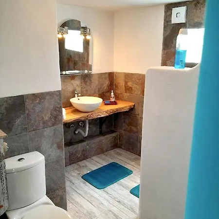 Feriehus Charming House In With Private Garden *
