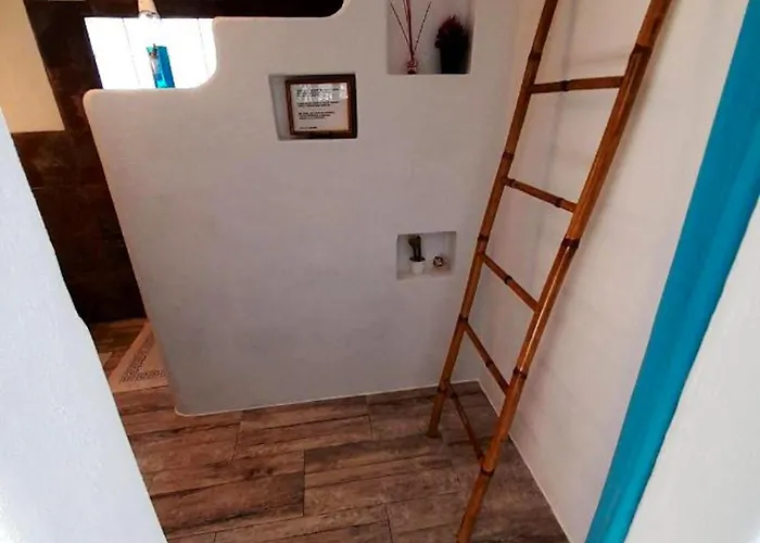 度假居 Charming House In With Private Garden