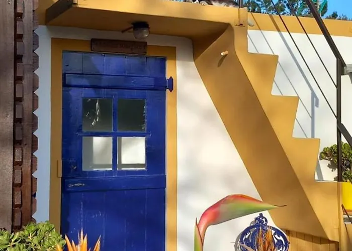 度假居 Charming House In With Private Garden *