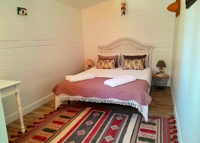 Charming House In With Private Garden * 菲盖拉-达福什