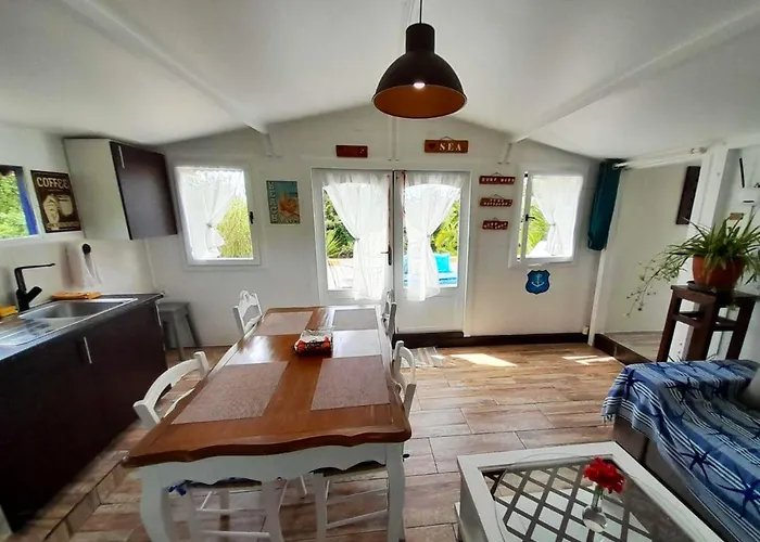 Charming House In With Private Garden *