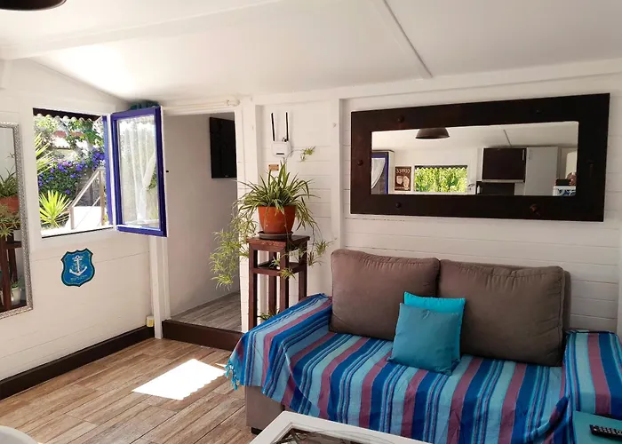 度假居 Charming House In With Private Garden 菲盖拉-达福什